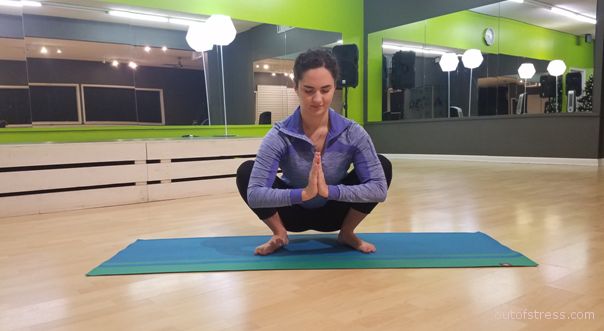 Yoga garland pose - Malasana